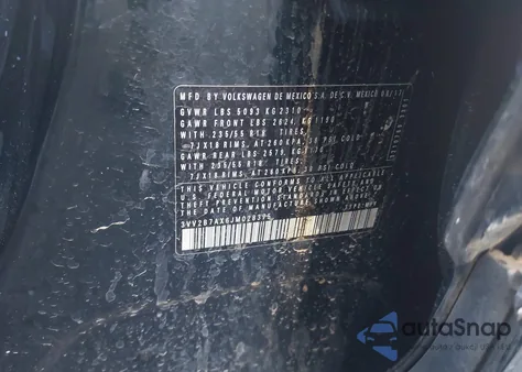 2018 Volkswagen Tiguan 2.0T Se/2.0T Sel z USA, uszkodzony, nr VIN 3VV2B7AX6JM028375